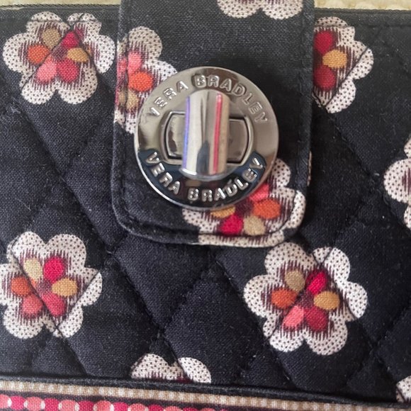 NEW VERA BRADLEY WALLET - Picture 3 of 3